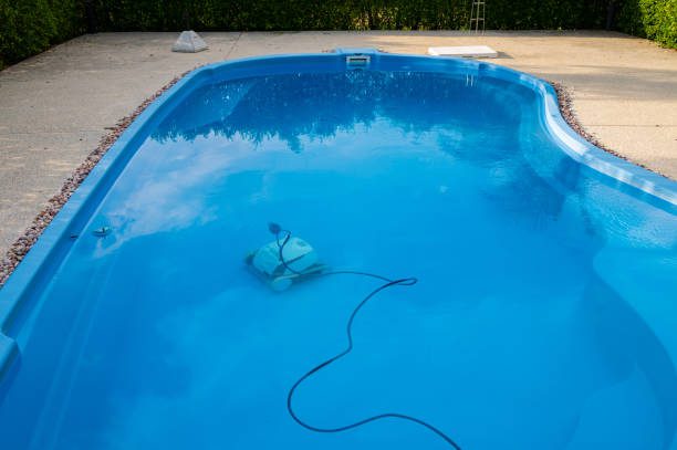 Pool Plastering service Robotic is solutions for swimming pool care, deep clean pool surfaces, removing leaves for you.