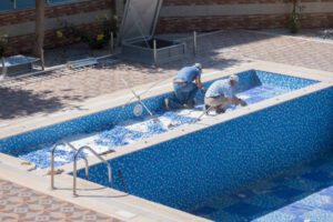 swimming pool maintenance services