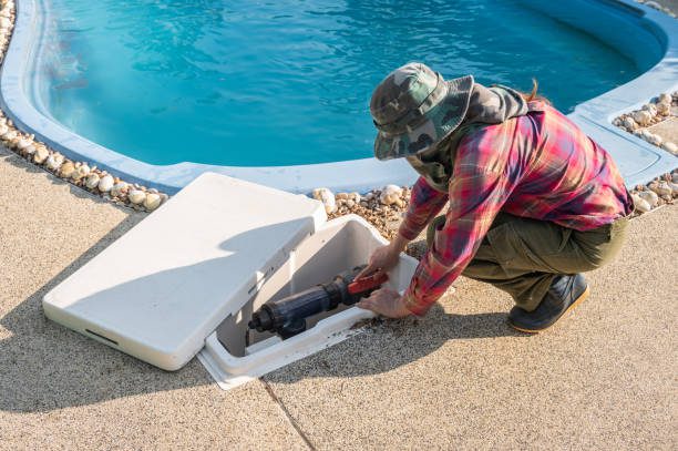 swimming pool maintenance services